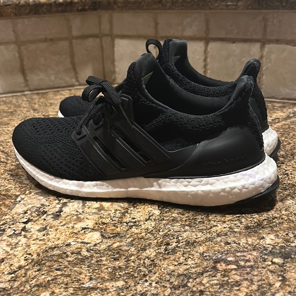 Adidas 5.0 dna ultra boost size 8.5 men’s black/white - Picture 1 of 7